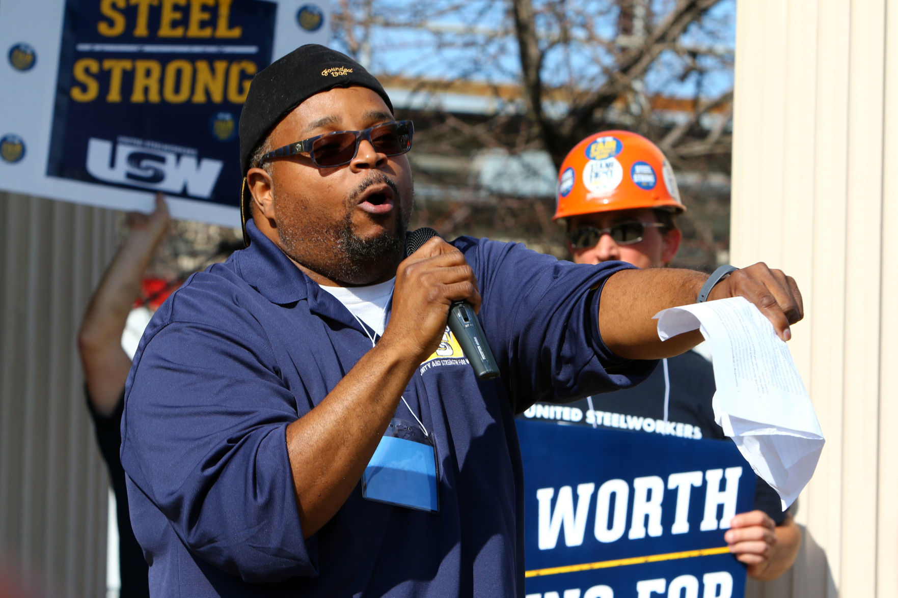 Steelworkers rally in Gary
